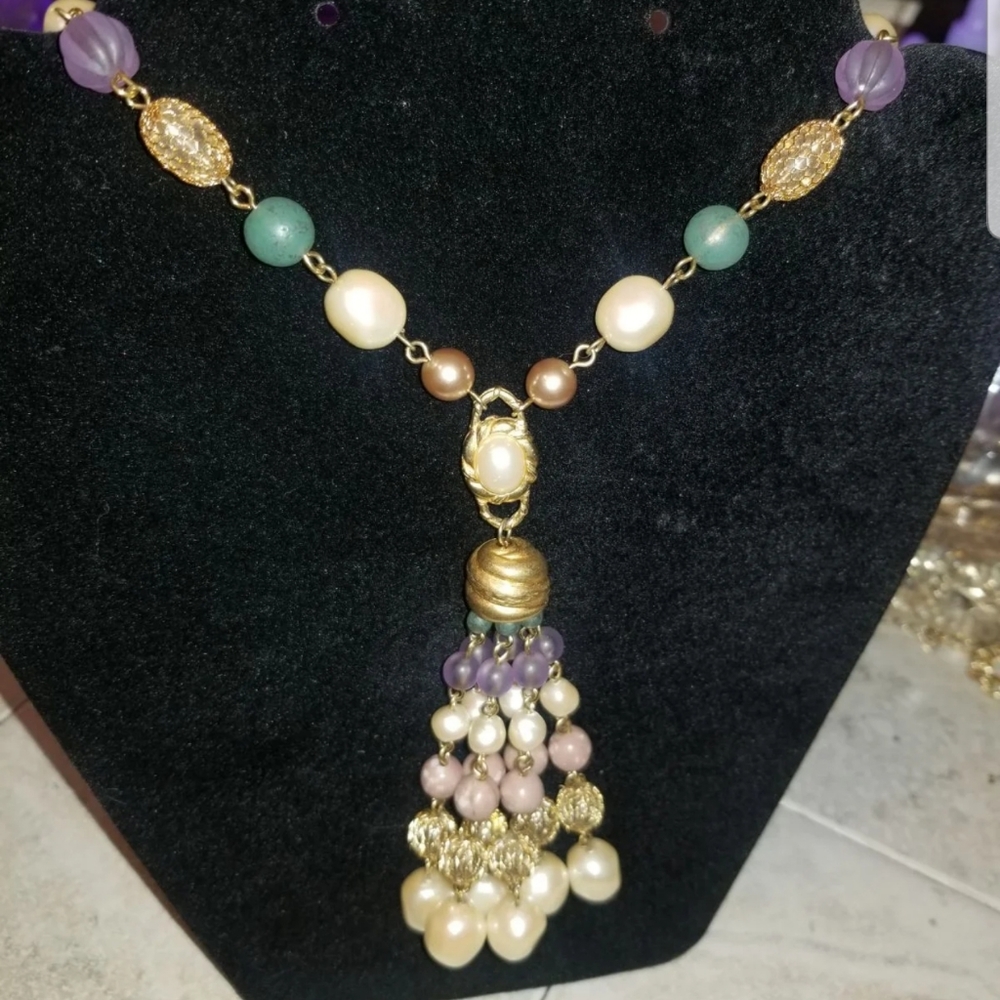 Elizabeth Arden necklace